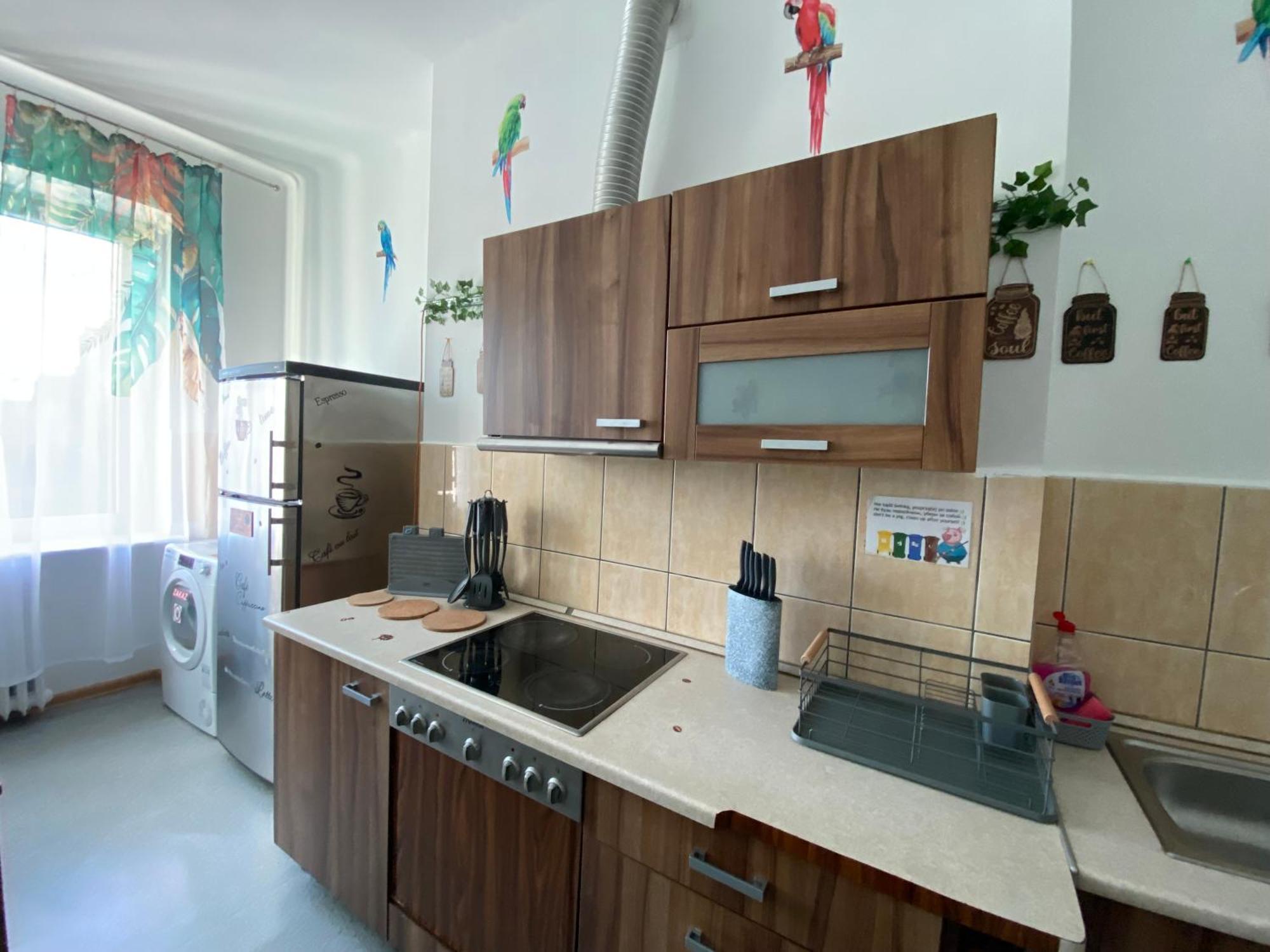 Jungle Rooms กดัญสก์ ภายนอก รูปภาพ