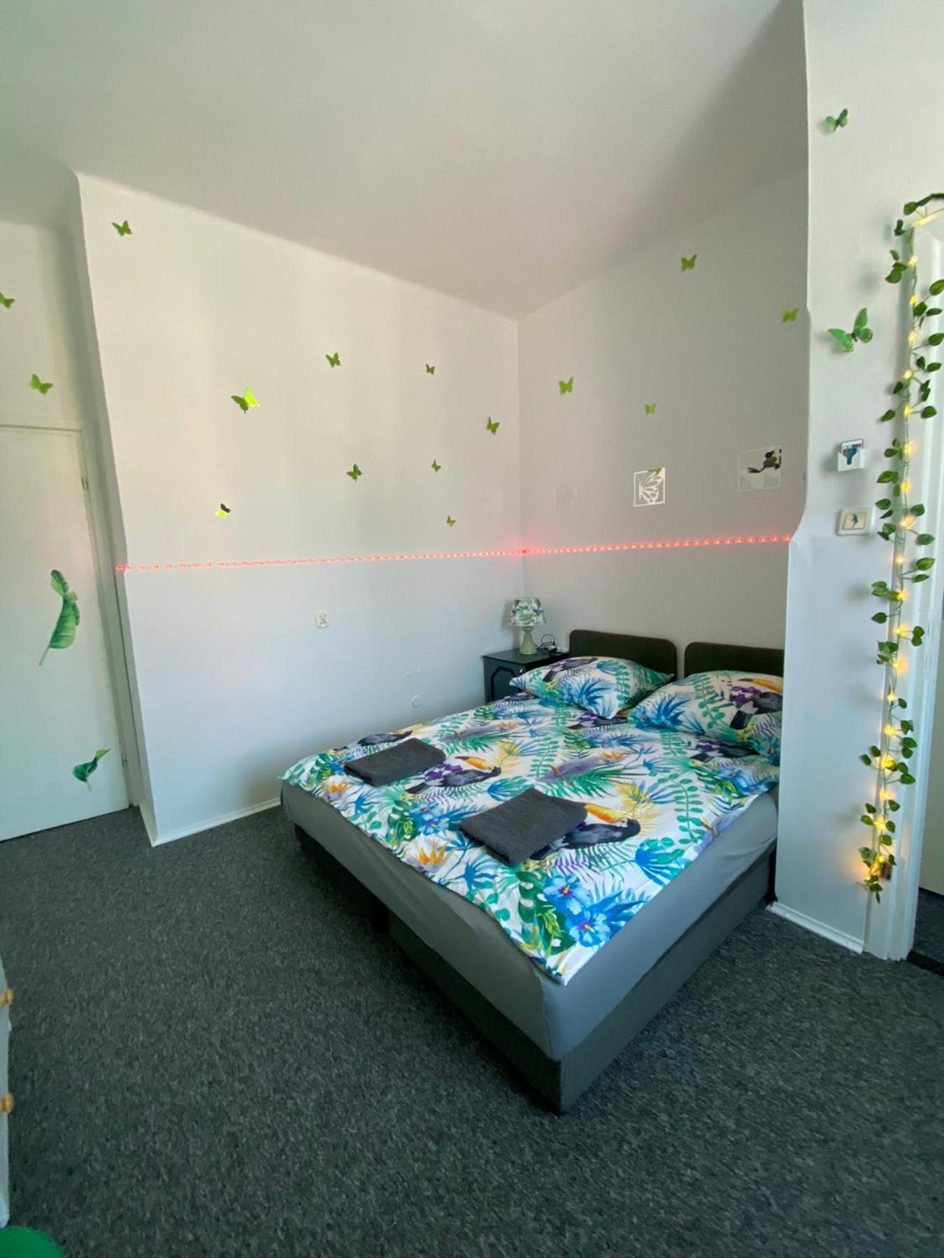 Jungle Rooms กดัญสก์ ห้อง รูปภาพ